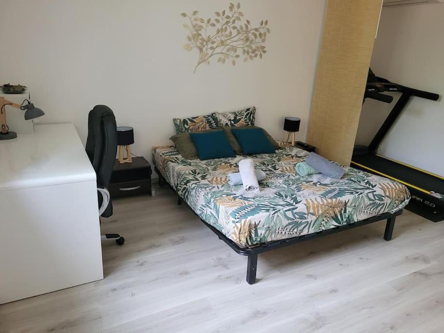 Saint-Julien-de-Peyrolas Appartement Tout Equipe En Rez-De-Jardin Entre Gard Et Ardeche المظهر الخارجي الصورة