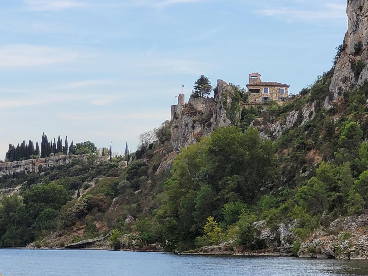 Saint-Julien-de-Peyrolas Appartement Tout Equipe En Rez-De-Jardin Entre Gard Et Ardeche المظهر الخارجي الصورة